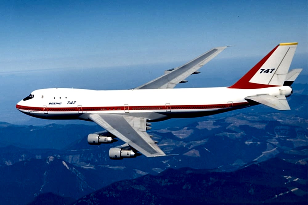 B747